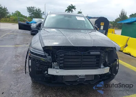 2025 Genesis Gv80 2.5T Standard Awd from USA, damaged, VIN KMUHFESB7SU241172